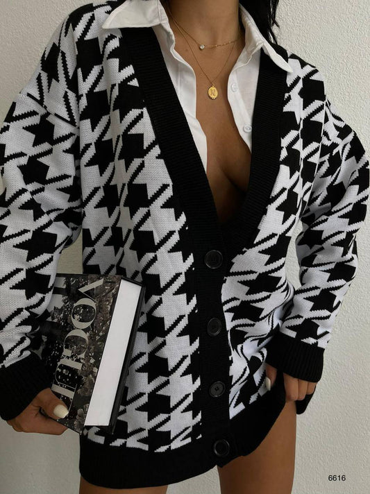 Stylish Oversized Pattern Cardigan